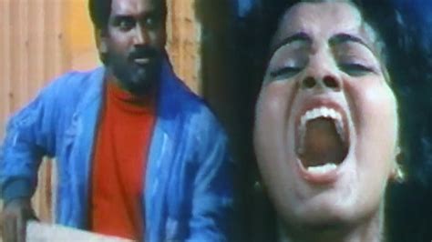 Ahuti (1984) film online,Prabir Mitra,Balkrishna,Kali Bannerjee,Utpal Dutt,Anup Kumar